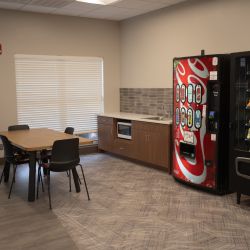 Highlands Commons vending and kitchenette